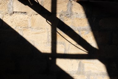 tuğla duvarlı eski pencere