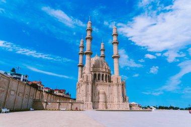 Azerbaycan, Bakü 'deki Heydar Camii. İslam, Ramazan ve din kavramı.