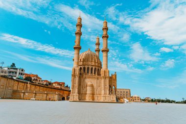 Azerbaycan, Bakü 'deki Heydar Camii. İslam, Ramazan ve din kavramı.