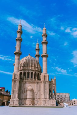 Azerbaycan, Bakü 'deki Heydar Camii. İslam, Ramazan ve din kavramı.