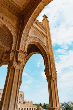 Azerbaycan, Bakü 'deki Heydar Camii. İslam, Ramazan ve din kavramı.