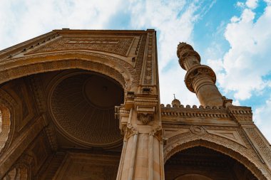 Azerbaycan, Bakü 'deki Heydar Camii. İslam, Ramazan ve din kavramı.