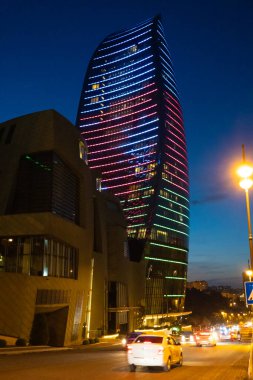 Alev Kuleleri 'nin gece ele geçirilmesi. Bakü, Azerbaycan.