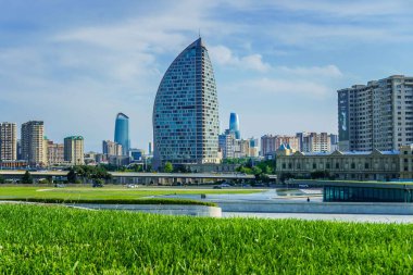 Şehir manzarası. Tatil ve seyahat konsepti. Bakü, Azerbaycan.