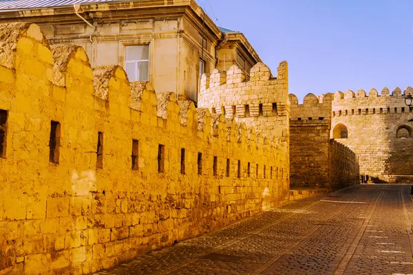 Fotoğraf Eski Şehir 'de (sözde Icherisheher) çekilmiştir. Bakü, Azerbaycan.