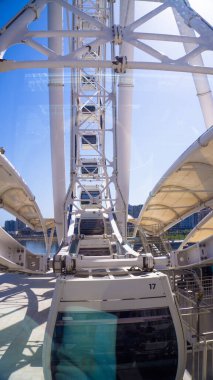 Dönme dolap. Bakü, Azerbaycan.