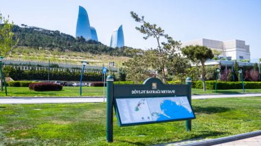 Bakü, Azerbaycan 'da bahar havası. Seyahat ve tatil konsepti.