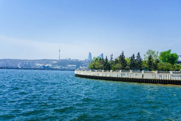 Bakü, Azerbaycan 'da seyahat ve tatil kavramı