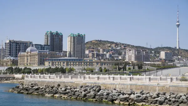 Bakü, Azerbaycan 'da seyahat ve tatil kavramı