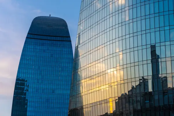 Alev Kulelerinin Manzarası. Bakü, Azerbaycan