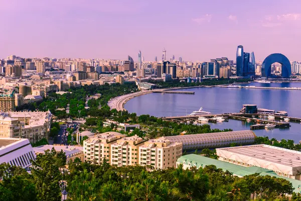 Seyahat ve tatil konsepti. Bakü, Azerbaycan.