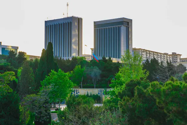 Azerbaycan Cumhuriyeti Milli Majlis olarak da bilinen Ulusal Meclis 'in idari binası..