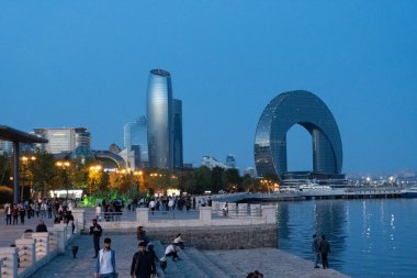 Bakü, Azerbaycan 'daki çarpıcı şehir manzarası.