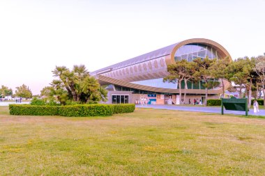 Azerbaycan 'ın Bakü şehrinde gün batımı.