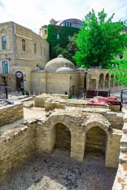 Bakü, Azerbaycan 'da eski bir kasaba. Tatil ve seyahat konsepti.