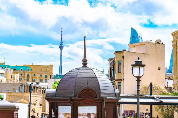 Bakü, Azerbaycan 'da şehir manzarası ele geçirildi.