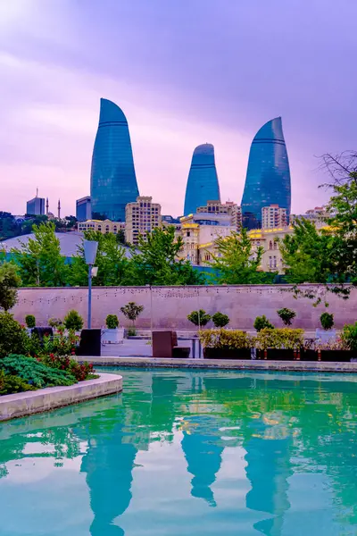 Bakü, Azerbaycan 'da şehir manzarası ele geçirildi.