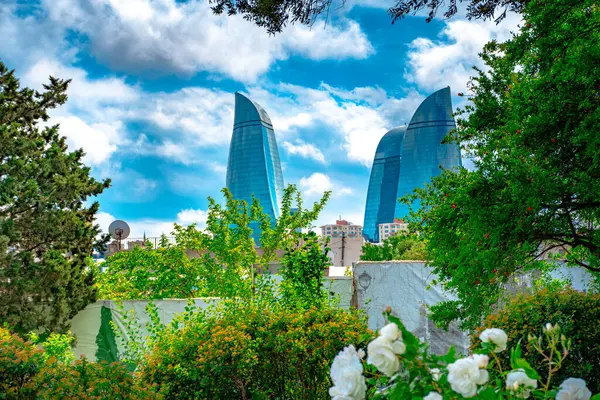 Dubai, Birleşik Arap Emirlikleri, 16. Yirmi. 2016: Dubai Bahçesi. Güzel gökdelenleri var..