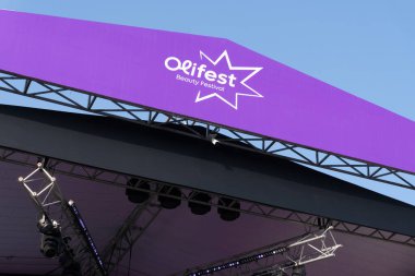 Bakü Bulvarı 'nda Olifest Güzellik Festivali. Bakü, Azerbaycan. 8 Haziran 2025.
