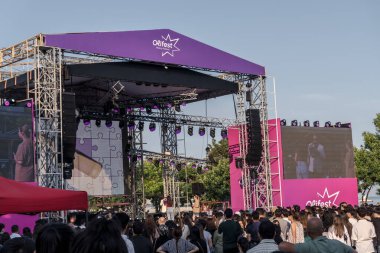Bakü Bulvarı 'nda Olifest Güzellik Festivali. Bakü, Azerbaycan. 8 Haziran 2025.