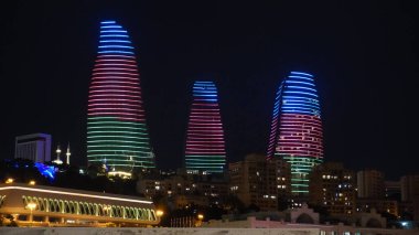 Şehrin gece manzarası