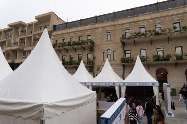  Icherisheher 'daki Uluslararası Halı Festivali (Eski Şehir). Bakü, Azerbaycan. 3 Mayıs 2025.