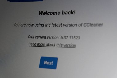 Bir dizüstü bilgisayar ekranındaki Temizleyici yazılım arayüzü ekranı