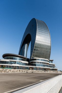 Fotoğraf kentsel alanda ele geçirildi. Bakü, Azerbaycan.