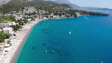 Karadağ 'ın ünlü tatil beldesi Bar' ın hava manzarası