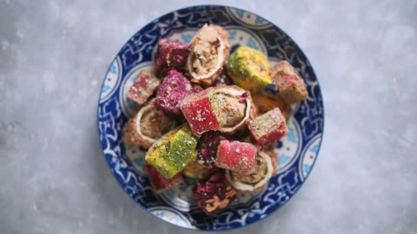 传统烹饪和地方菜的概念 东方糖果 土耳其的喜悦 — 图库视频影像