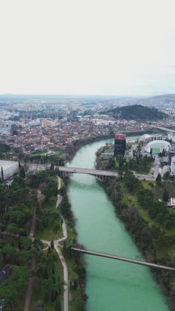 Urlaubs Und Reisekonzept Podgorica Montenegro Schöner Sonnenuntergang Über Der Innenstadt — Stockvideo