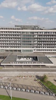 Belgrad, Sırbistan. 15 Ekim 2024. Yugoslavya Oteli, Belgrad 'daki ünlü bina. Kapalı ve yıkım için planlanmış