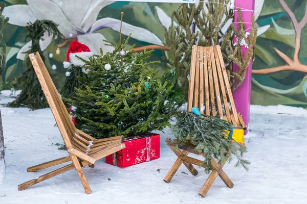 Choinki Gałązki Świerkowe Dekoracji Targu Sprzedaż Zimowy Sezon Wakacyjny — Zdjęcie stockowe