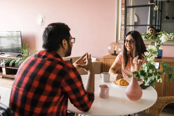 Happy Indian Couple Having Breakfast Small Talk Together Kitchen Friendship — Stockfoto
