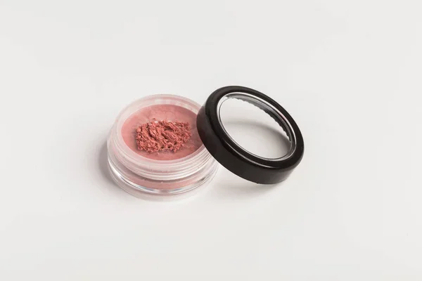 Różowy Rumieniec Proszek Mineralny Policzków Produkt Kosmetyczny Izolowany Białym — Zdjęcie stockowe
