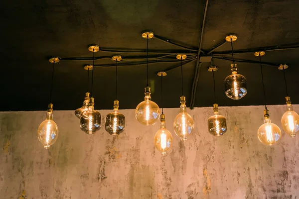 Beautiful Retro Lighting Decor Coffee Shop — Foto de Stock