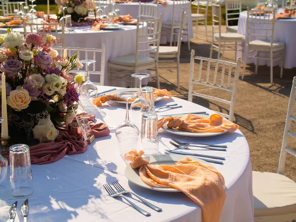 Mariage Banquet Les Chaises Table Ronde Pour Les Invités Servis — Photo