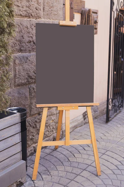 Holztafel Vor Dem Eingang Des Restaurants Mock Menü Blank Board — Stockfoto