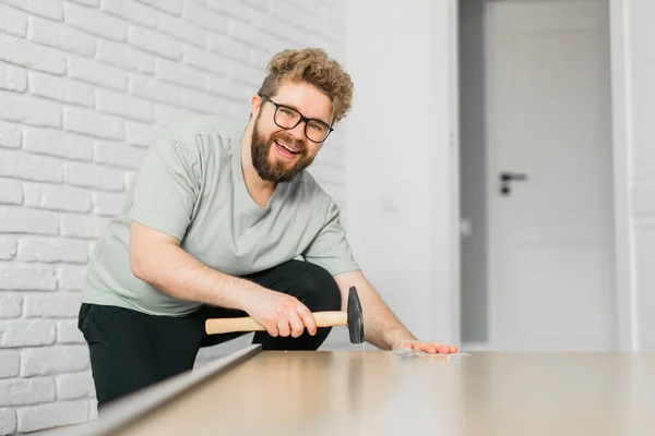 Portrait Man Assembling Furniture Yourself Furniture Assembly — Stock Photo, Image