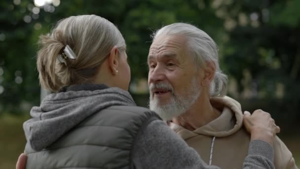 Close Nice Mature Couple Hugging Standing Park Elderly Family Feeling — Video Stock