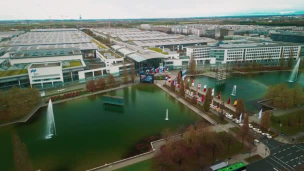 Мюнхен Німеччина Листопада 2022 Року Аерокосмічні Дослідження Комплексу Мюнхенського Торгового — стокове відео