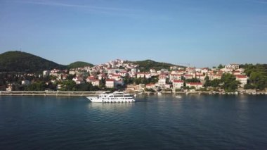 Dubrovnik, Hırvatistan-14 Eylül 2023: Dubrovnik Körfezi manzarası. Yüksek kalite 4k görüntü