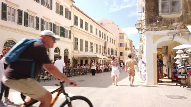 Korfu Grecja Września 2023 Ludzie Spacerujący Centrum Korfu — Wideo stockowe