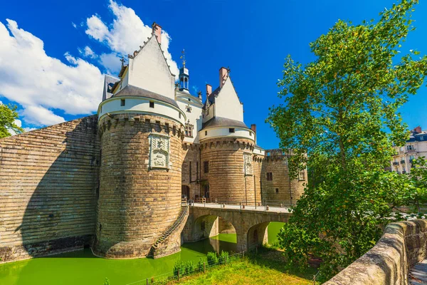 Nantes Fransa 'daki Brittany Dukes Kalesi' ne giriş manzarası