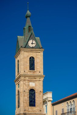 İsrail 'deki ünlü Jaffa Saat Kulesi, Joseph Bey Moyal tarafından 1900' de inşa edildi.