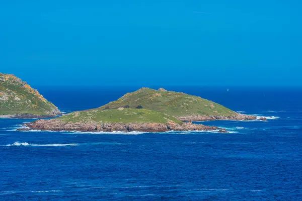 西班牙加利西亚大西洋海岸上的一个小群岛西萨尔加斯群岛的景观 免版税图库图片