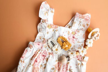 Yeni doğanlar için bebek aksesuarları, el yapımı.