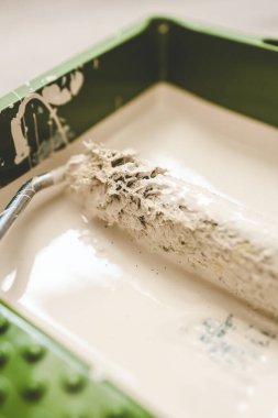 Boya silindiri, yakın plan, tamir konsepti.