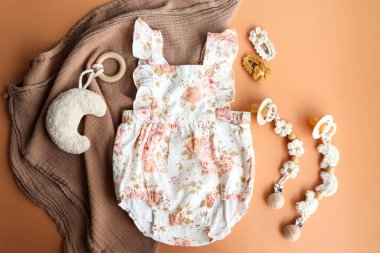 Yeni doğanlar için bebek aksesuarları, el yapımı.