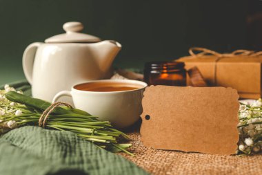 Mesaj için yeri olan kartpostal boş, günaydın konsepti.